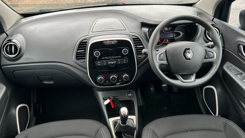 Renault Captur 0.9 TCE 90 Play 5dr Petrol Hatchback